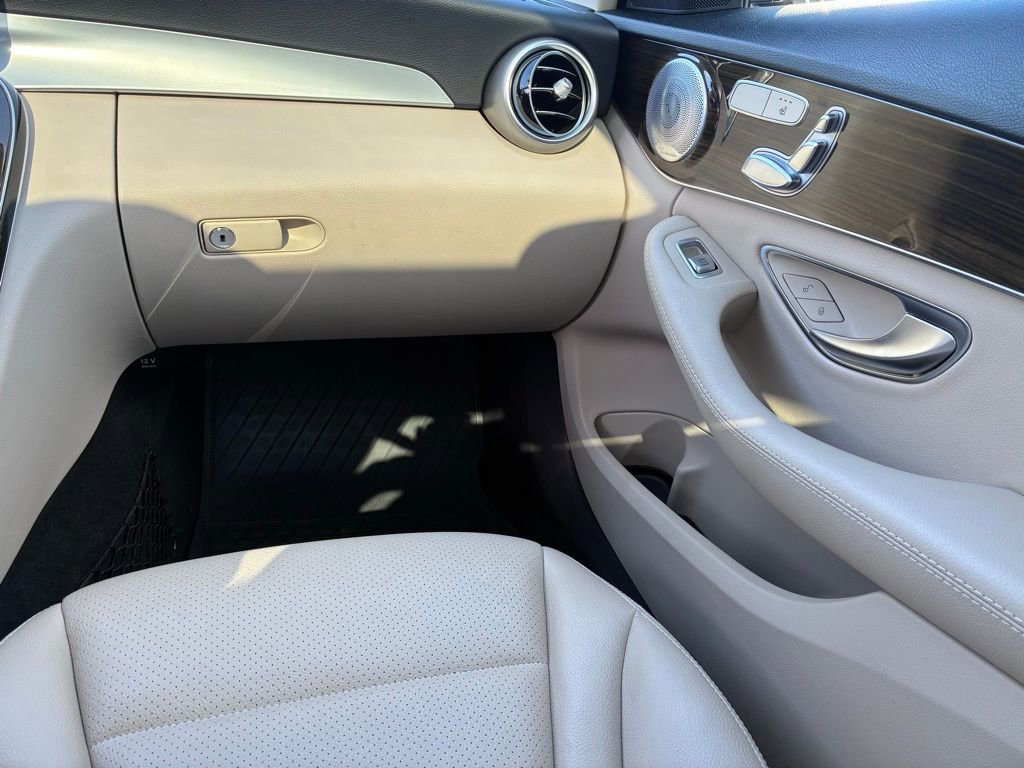 Used 2019 Mercedes-Benz C 300 4MATIC Sedan image 42