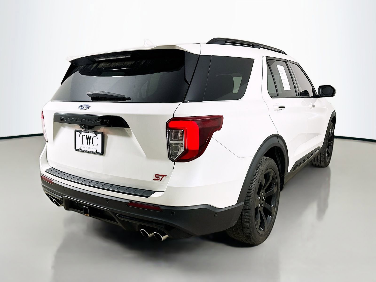 Used 2020 Ford Explorer ST w/ ST High-Performance Pack AWD/4WD image 5