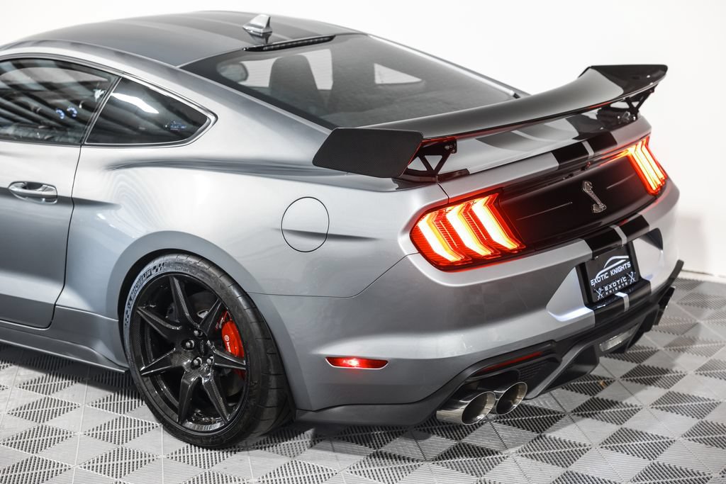 Used 2020 Ford Mustang Shelby GT500 w/ Carbon Fiber Track Pack RWD image 16