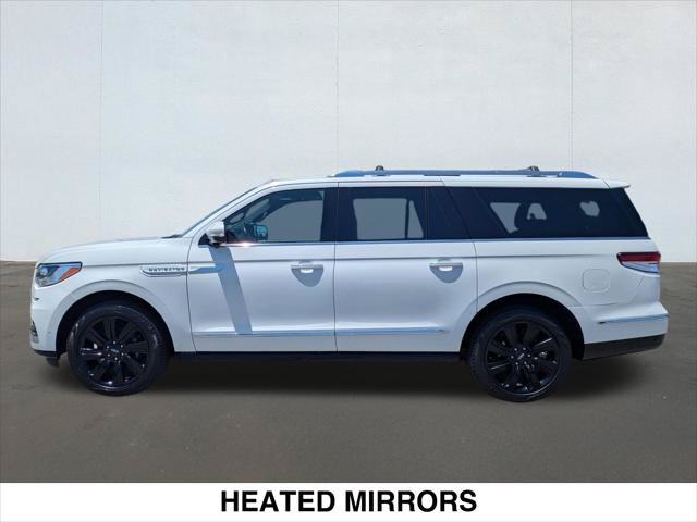 Certified 2023 Lincoln Navigator L Reserve AWD/4WD image 2