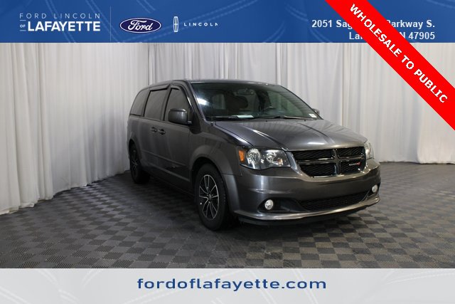 Used 2016 Dodge Grand Caravan SXT image 1