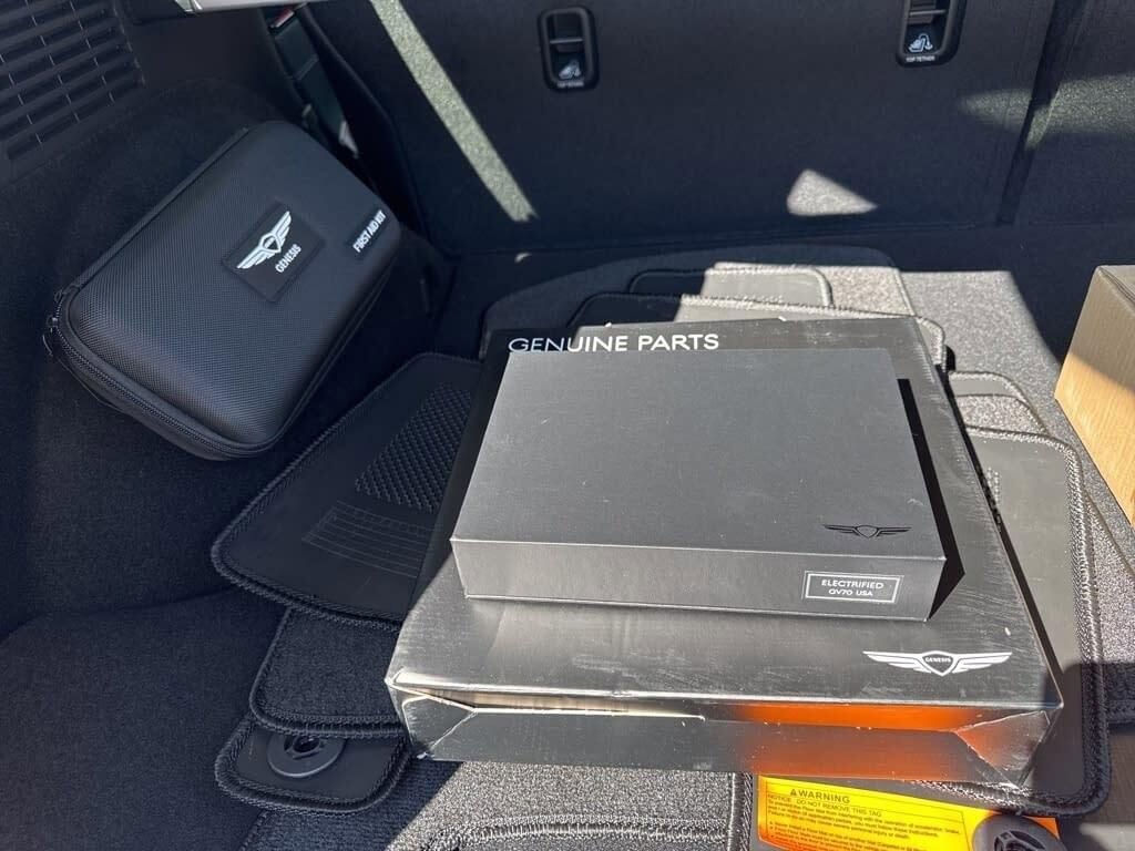 New 2026 Genesis Electrified GV70 AWD/4WD image 14