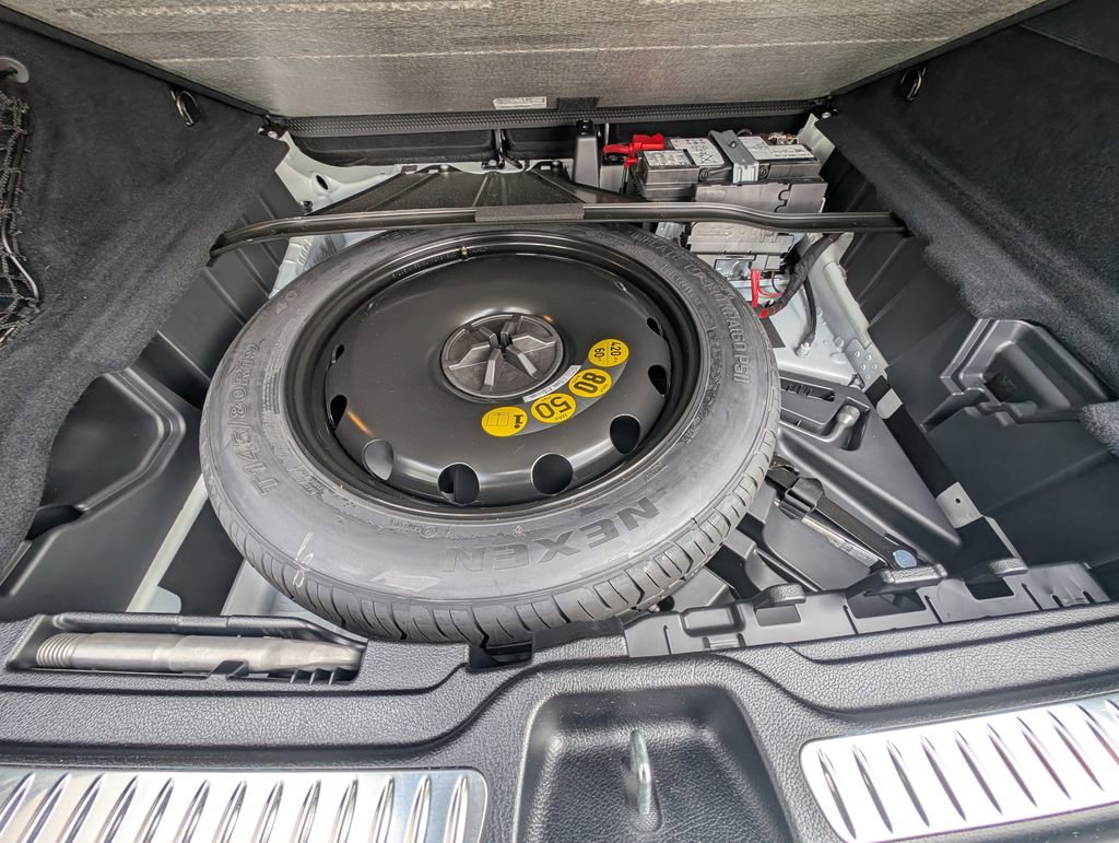 Used 2023 Mercedes-Benz GLC 300 4MATIC image 41