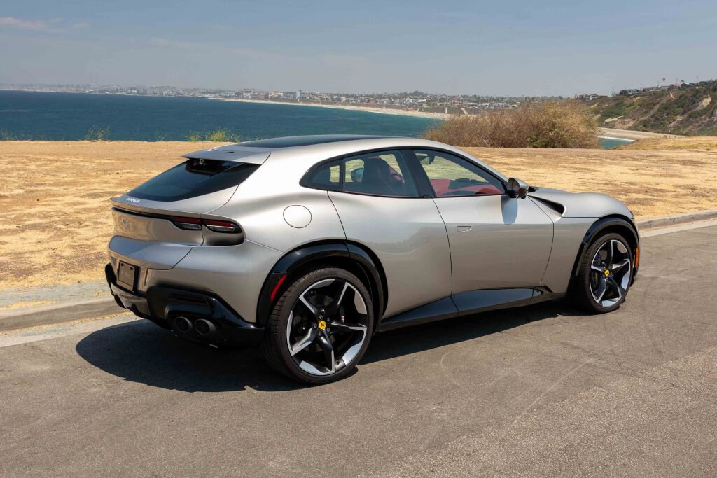 Certified 2025 Ferrari Purosangue image 2