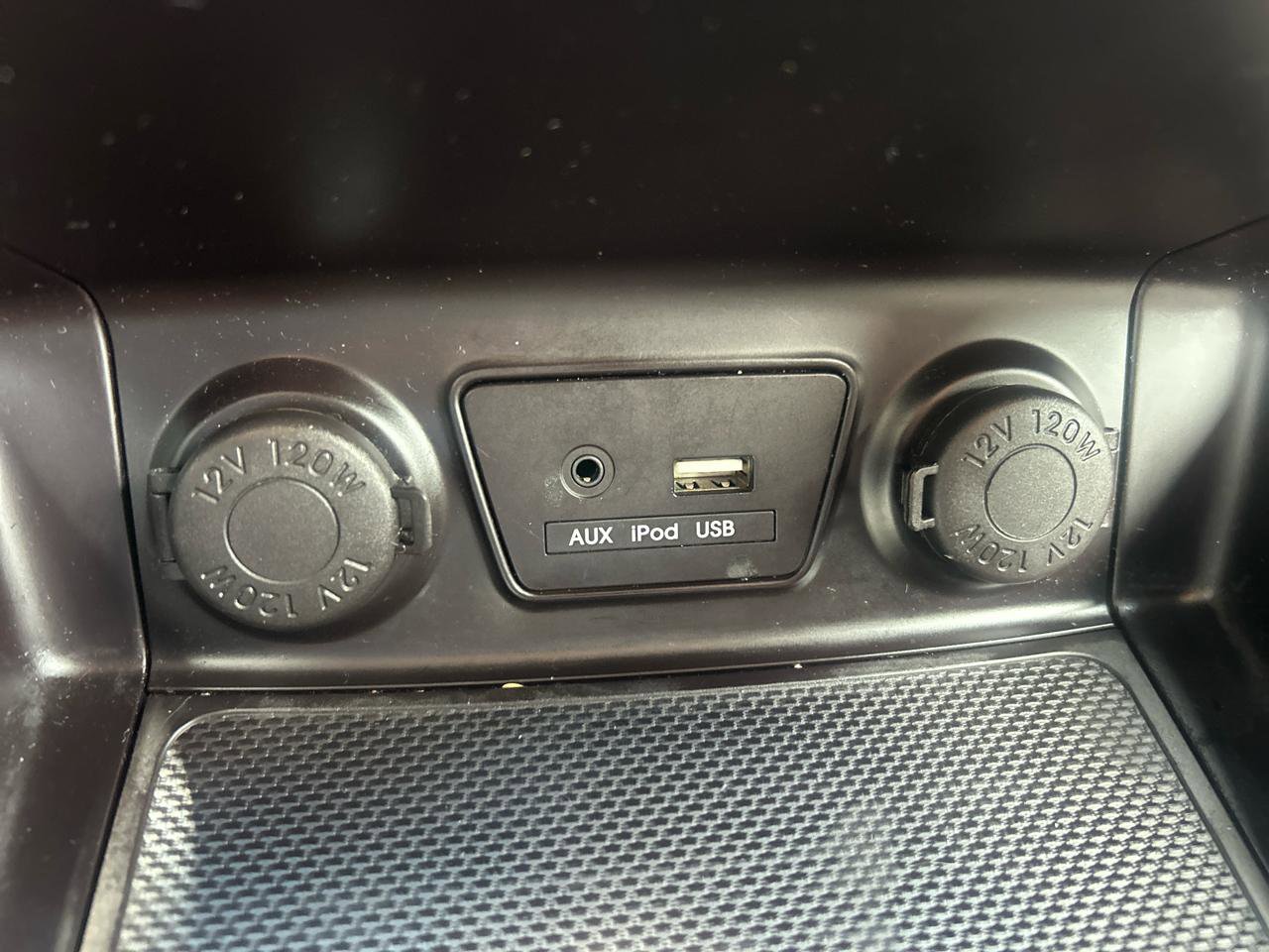 Used 2015 Hyundai Tucson GLS w/ Option Group 02 FWD image 24