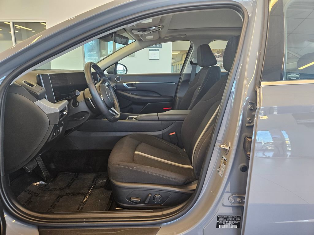 Used 2024 Hyundai Sonata SEL w/ Convenience Package FWD image 14