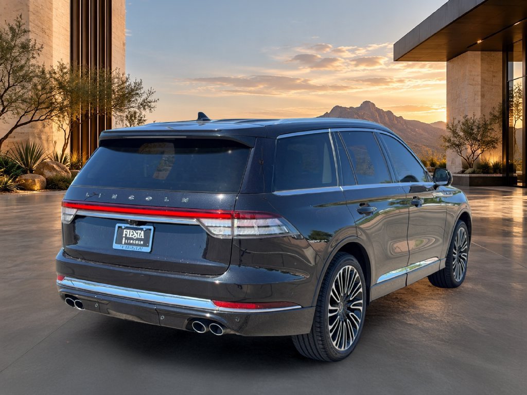 Certified 2023 Lincoln Aviator Black Label w/ Class IV Trailer Tow Package AWD/4WD image 6