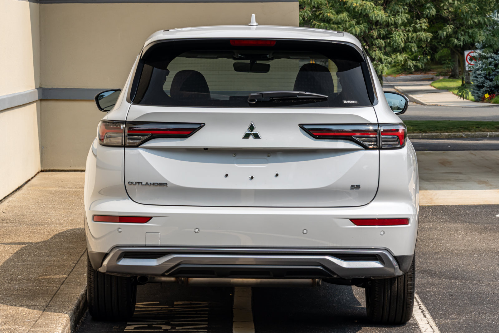 New 2026 Mitsubishi Outlander SE AWD/4WD image 7