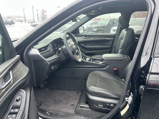 New 2026 Jeep Grand Cherokee Altitude AWD/4WD image 5