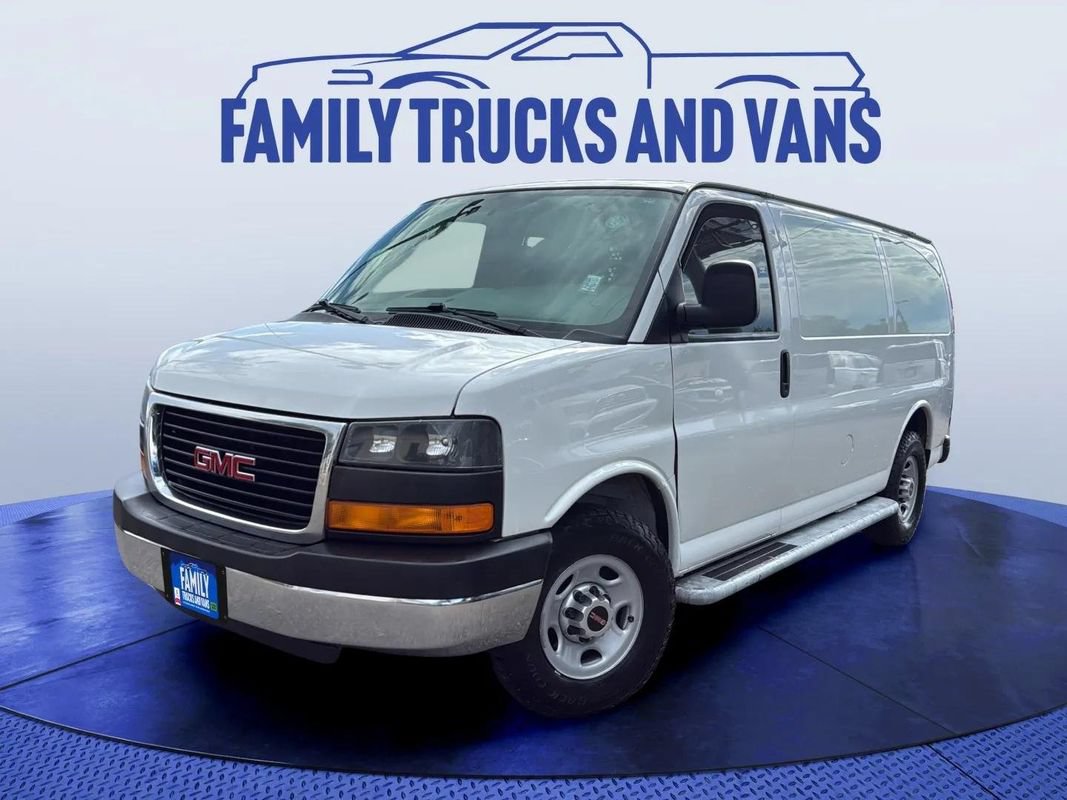 Used 2014 GMC Savana 2500 RWD image 1