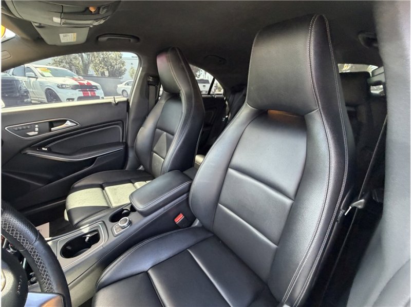 Used 2018 Mercedes-Benz CLA 250 image 19