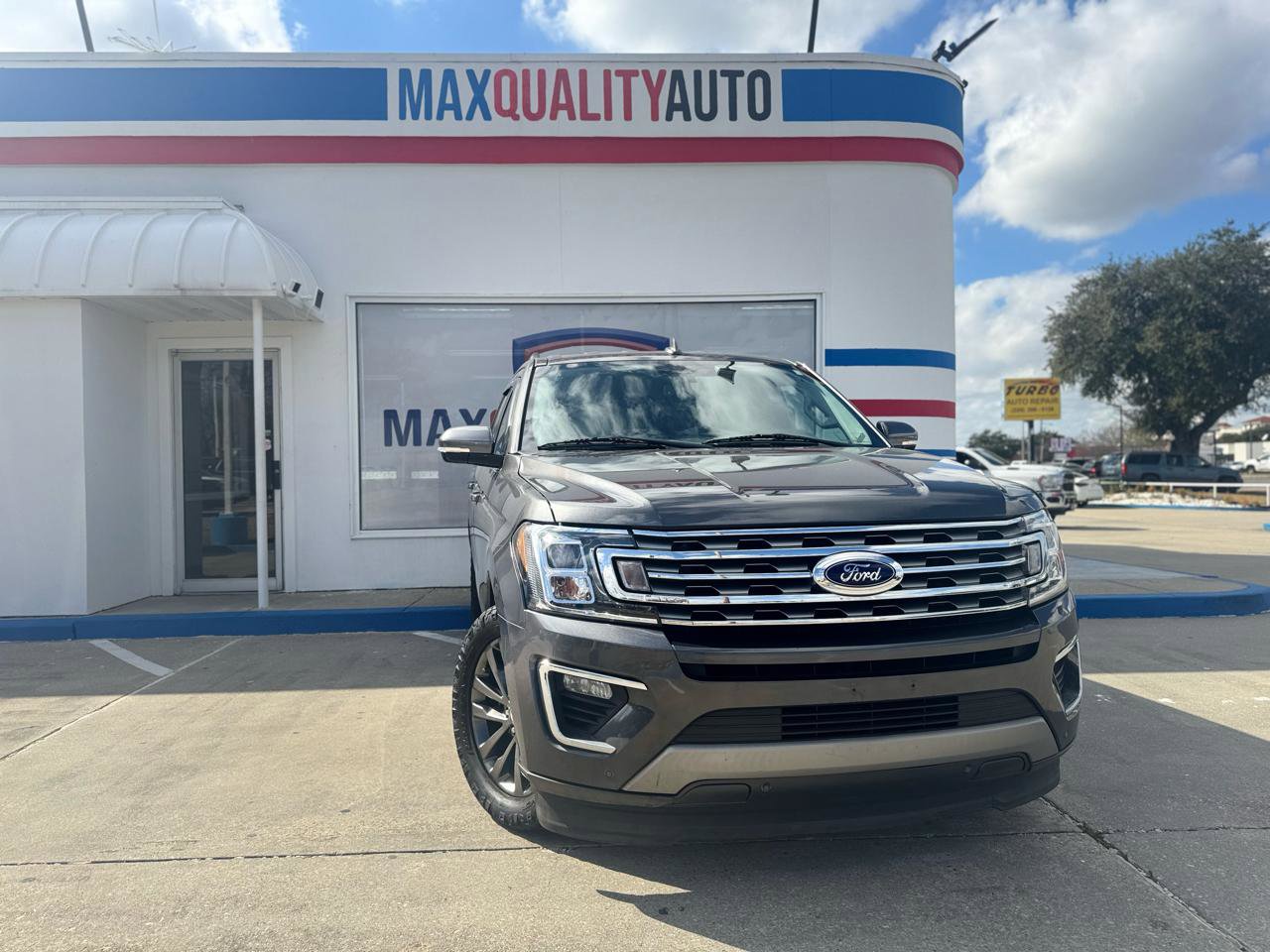 Used 2020 Ford Expedition Limited image 5