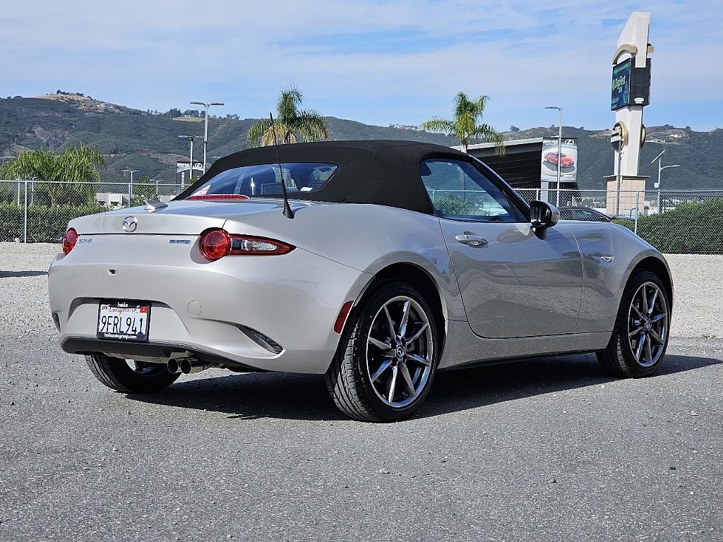 Certified 2022 MAZDA MX-5 Miata Grand Touring w/ Weather Package RWD image 18