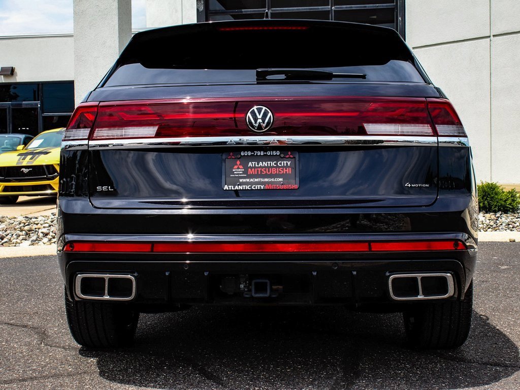Used 2025 Volkswagen Atlas Cross Sport SEL Premium R-Line image 5