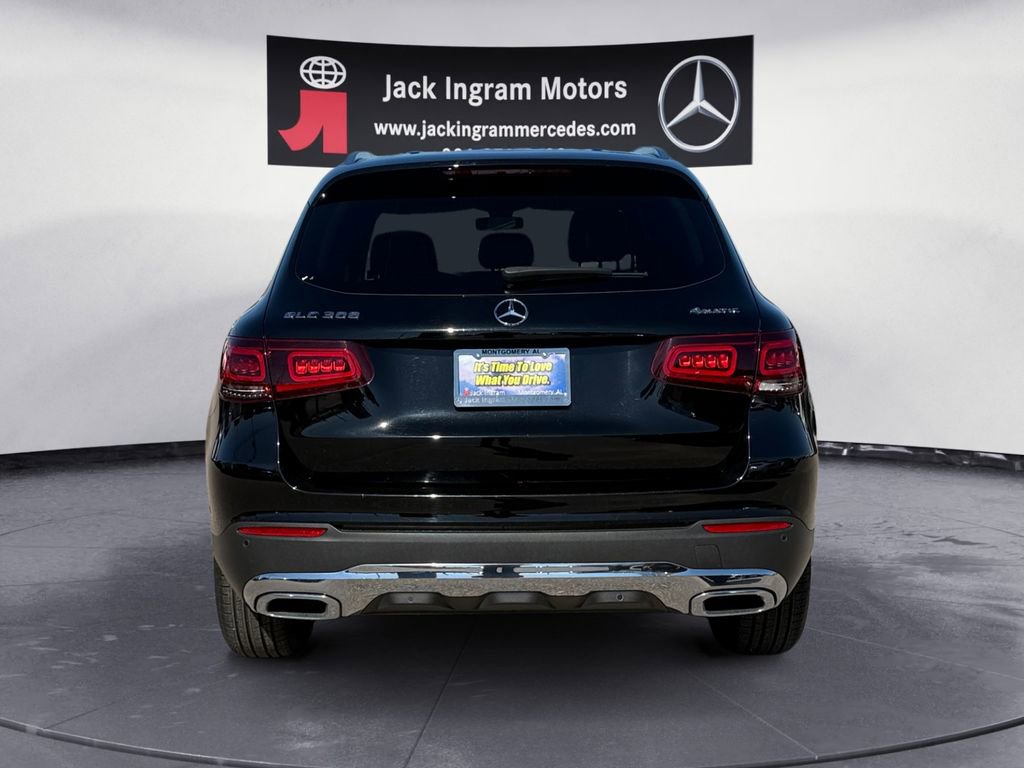 Used 2021 Mercedes-Benz GLC 300 4MATIC image 4