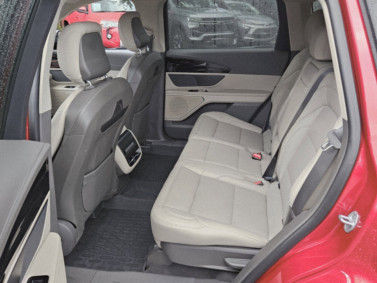 Used 2024 Lincoln Nautilus Premier image 13