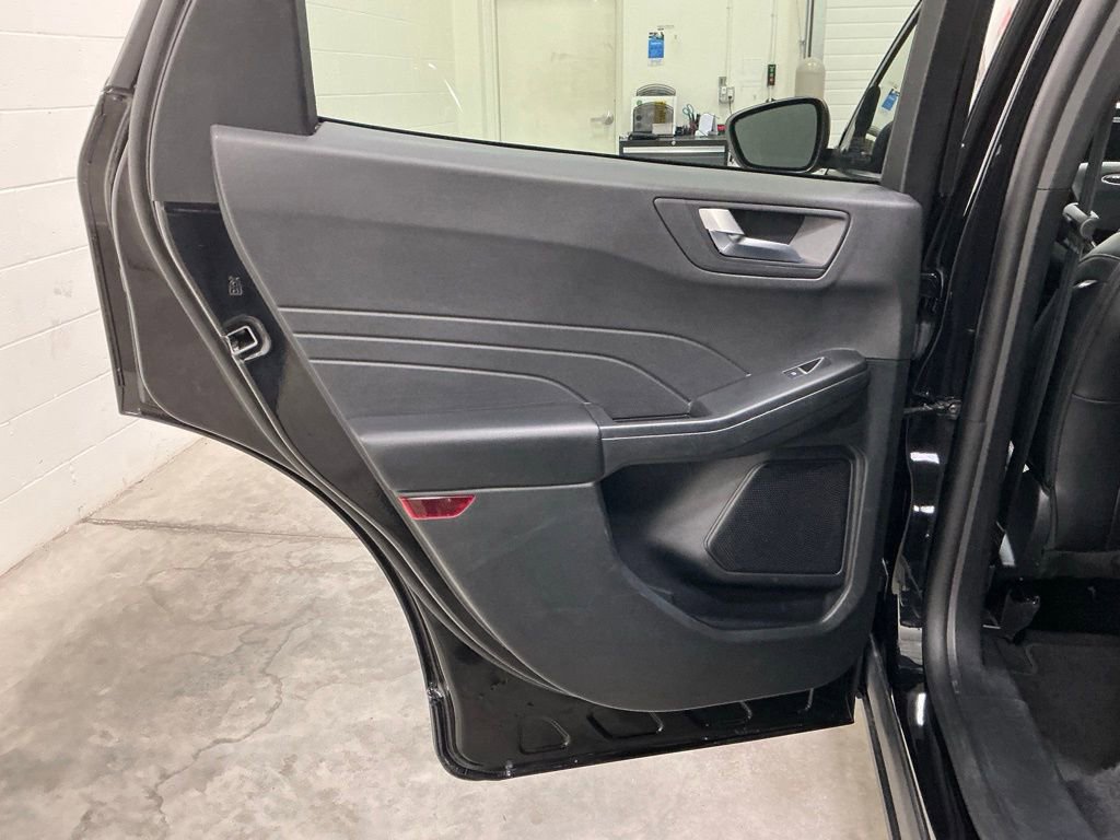 Used 2025 Ford Escape ST-Line image 20