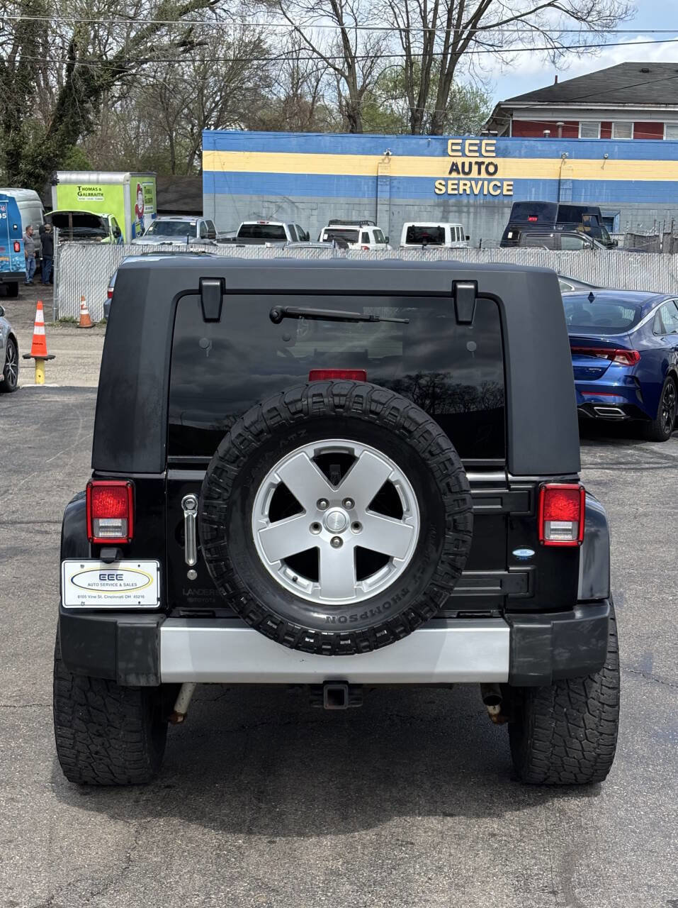 Used 2008 Jeep Wrangler Unlimited Sahara w/ Trailer Tow Group AWD/4WD image 8