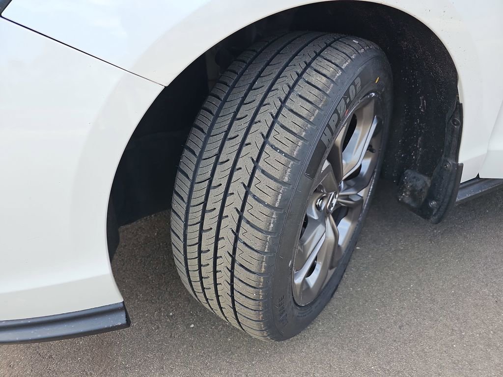 Used 2023 Honda Accord EX image 29