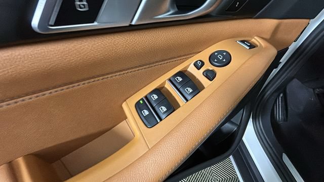 Used 2019 BMW X5 xDrive40i AWD/4WD image 11