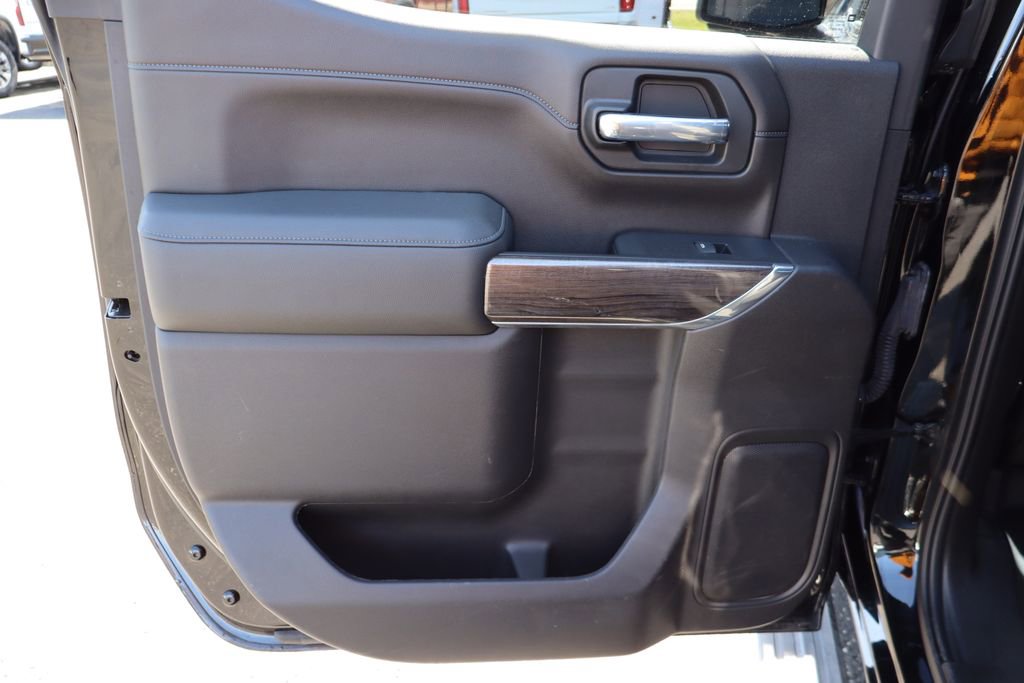 Used 2022 Chevrolet Silverado 1500 LTZ w/ LTZ Convenience Package II image 26