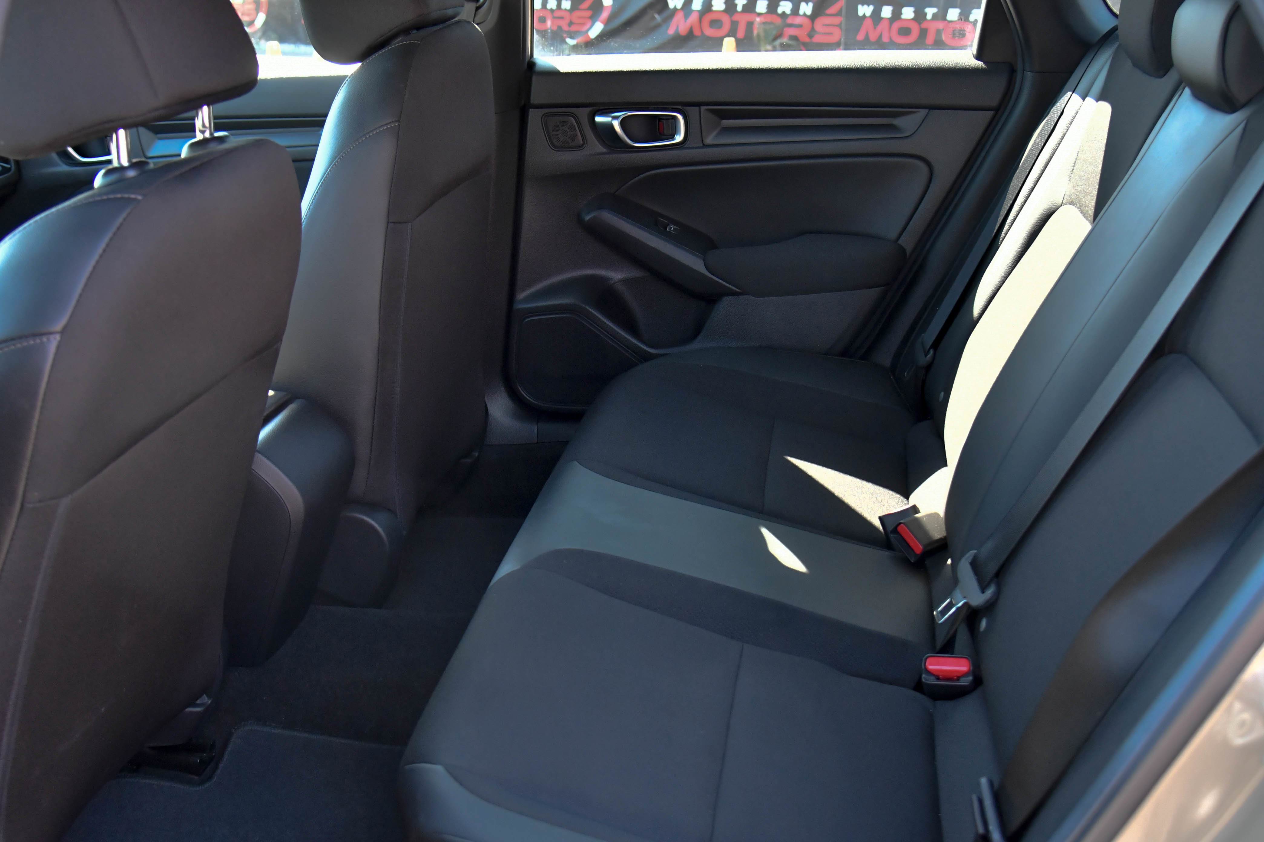 Used 2025 Honda Civic Sport image 34