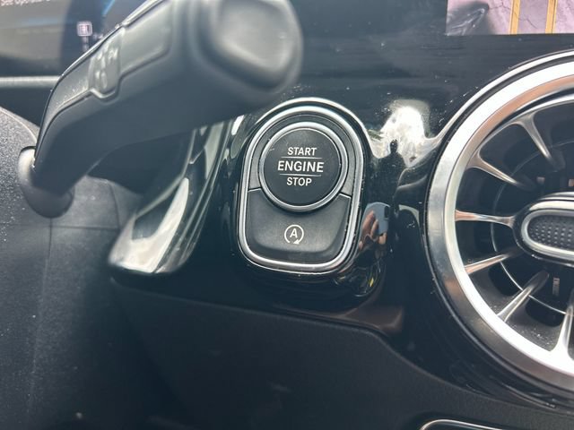 Used 2022 Mercedes-Benz GLA 250 4MATIC image 28