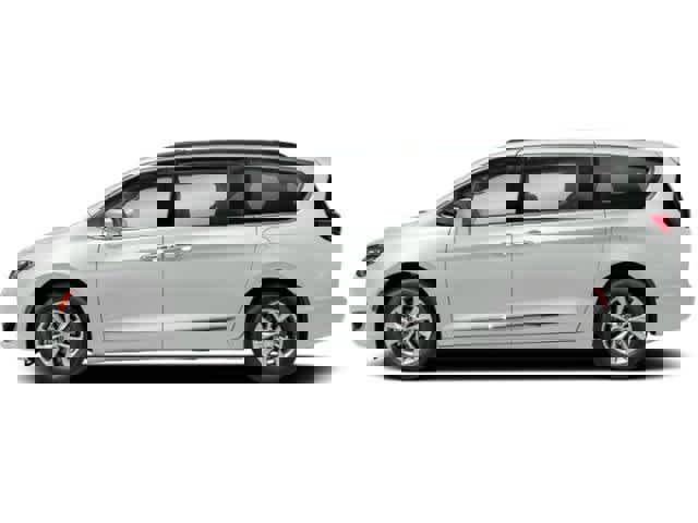 Used 2018 Chrysler Pacifica Touring-L Plus image 3