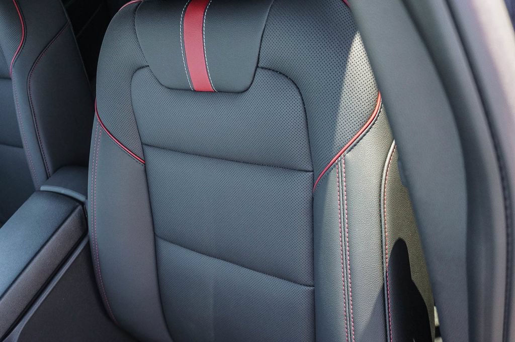 New 2026 Chevrolet Trax RS w/ Driver Confidence Package FWD image 20