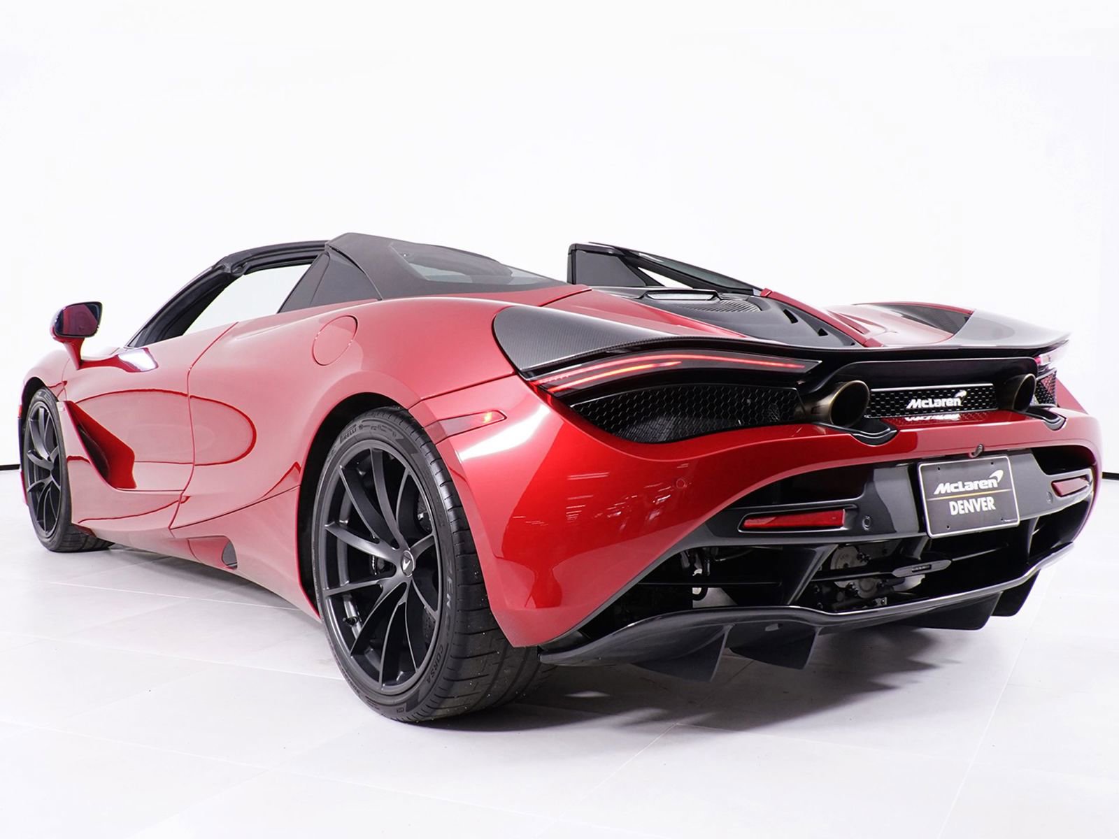 Used 2020 McLaren 720S Spider RWD image 21