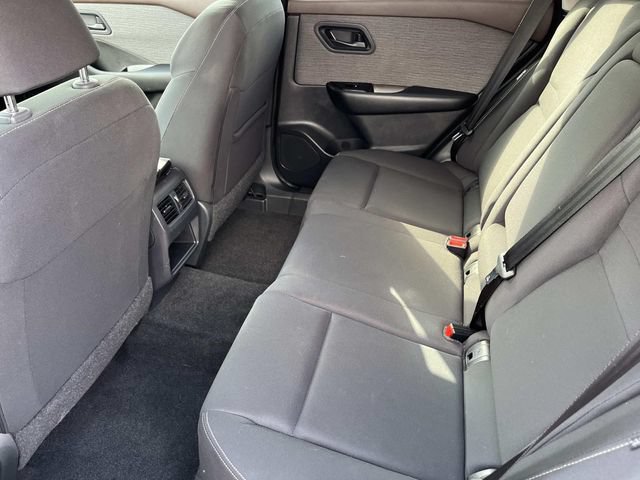 Used 2023 Nissan Rogue S AWD/4WD image 17