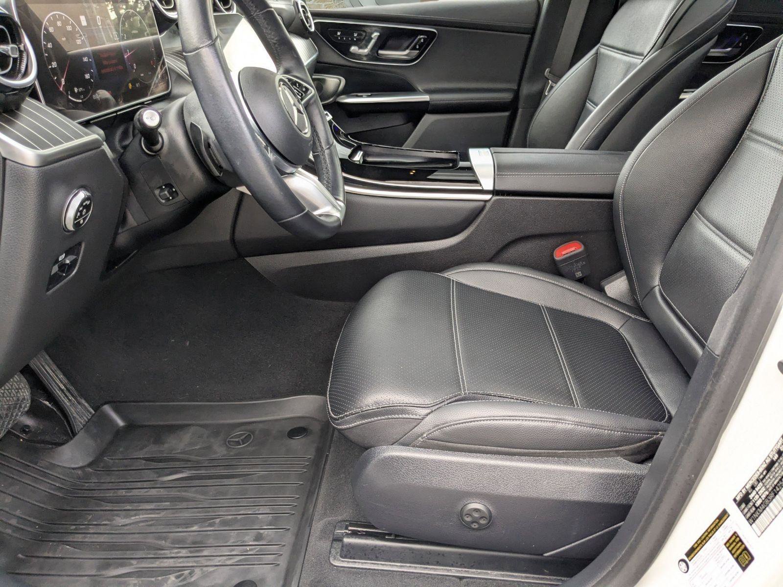 Used 2024 Mercedes-Benz GLC 300 image 5