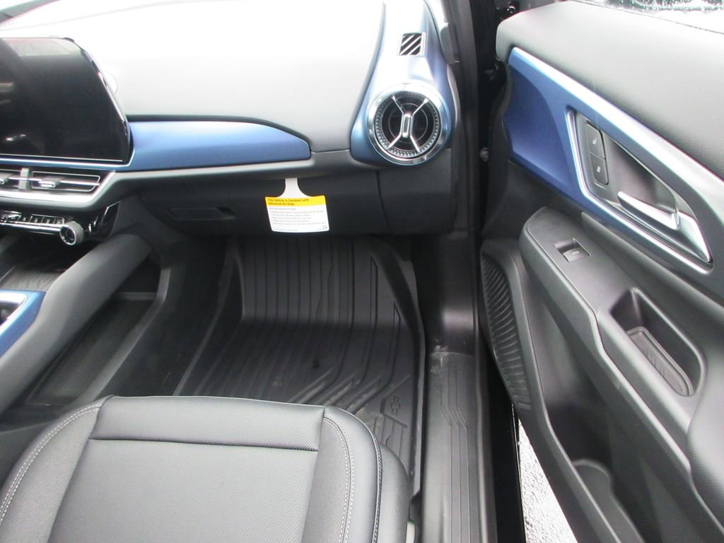 New 2026 Chevrolet Equinox EV LT image 19