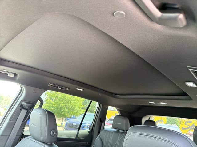 New 2026 Buick Enclave Avenir w/ Super Cruise Package AWD/4WD image 15