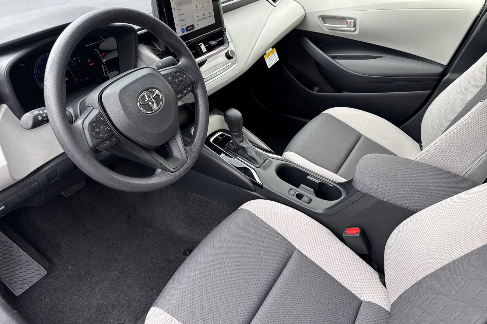 New 2026 Toyota Corolla LE FWD image 9