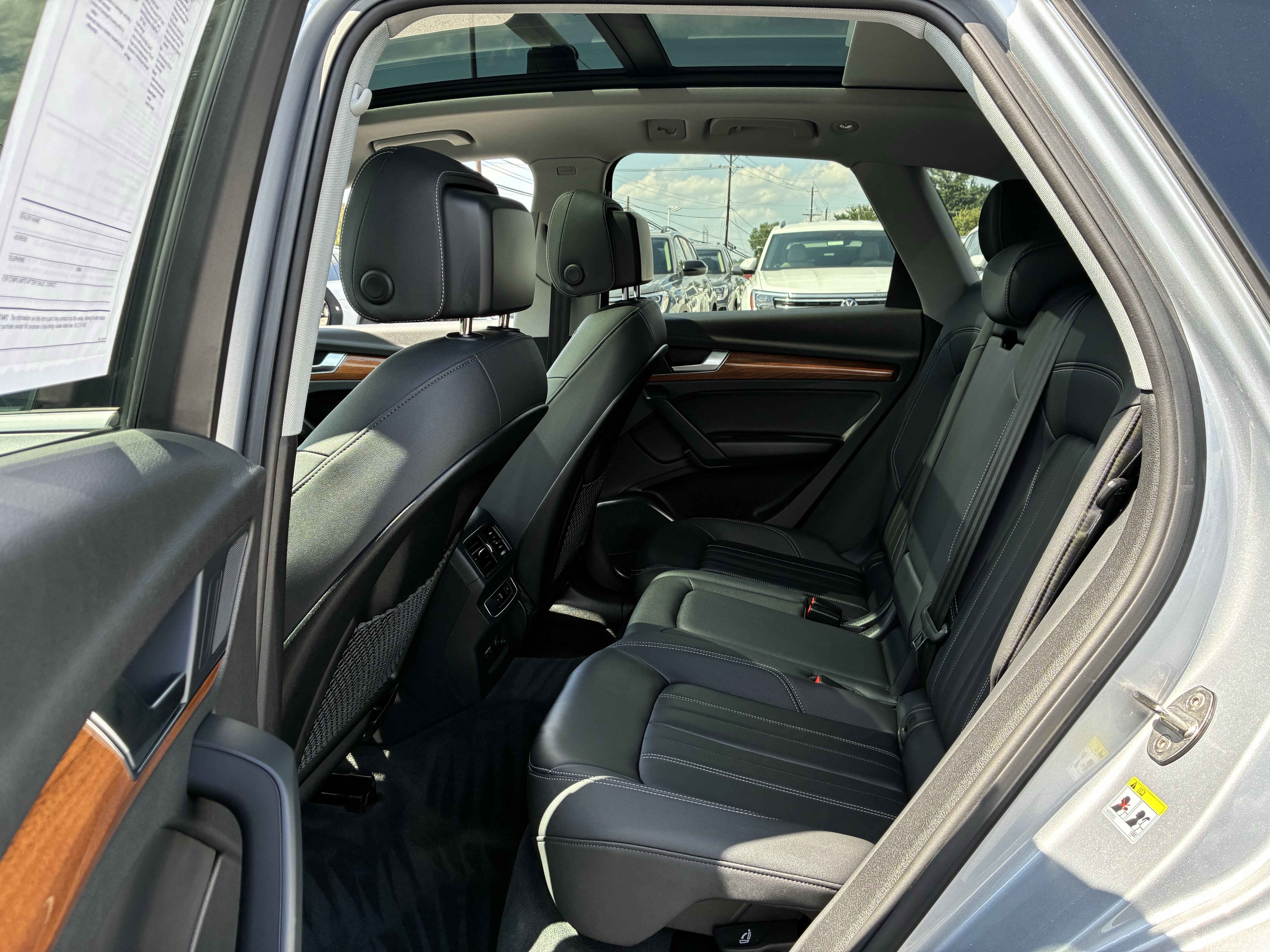 Used 2023 Audi Q5 2.0T Premium w/ Convenience Package AWD/4WD image 20