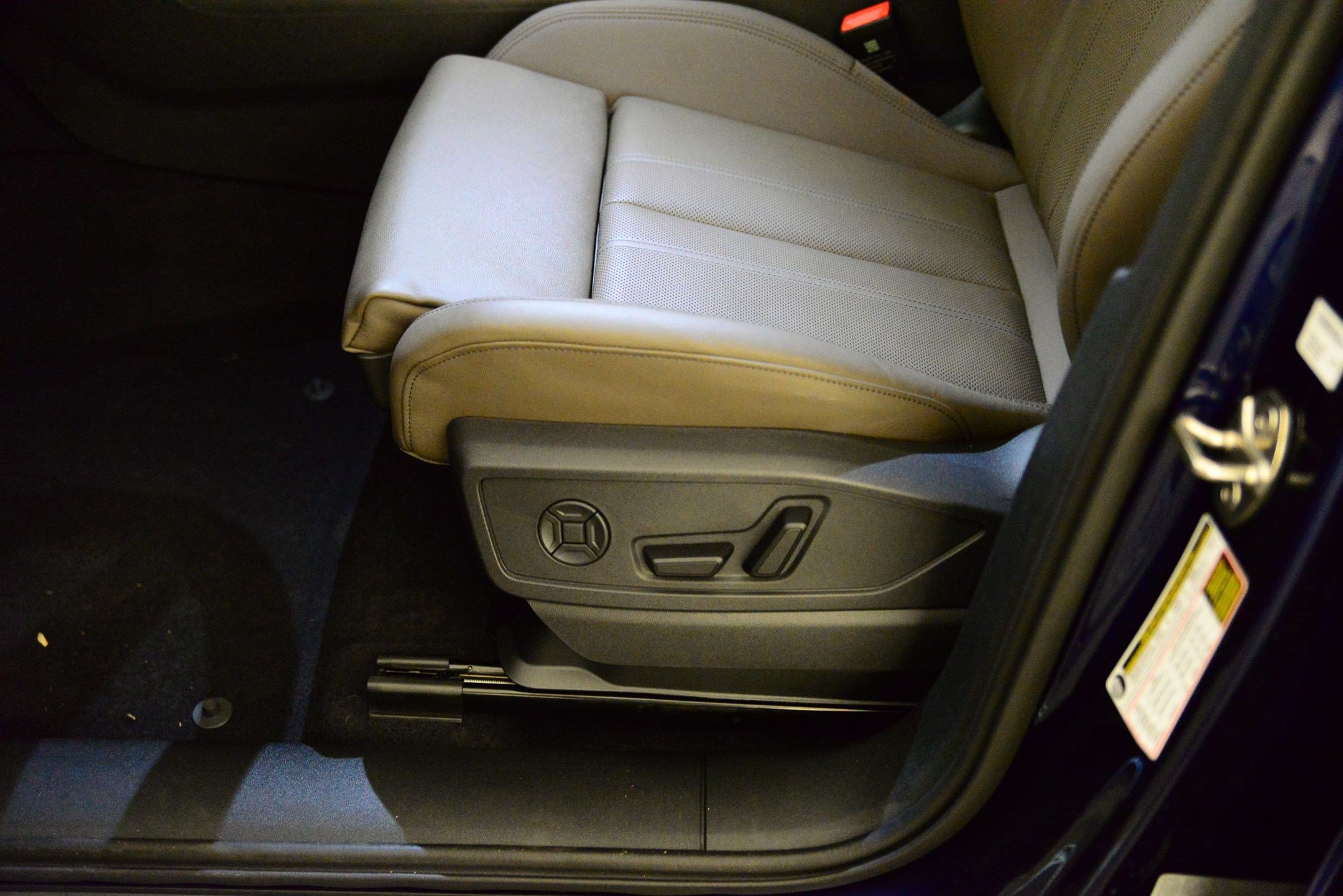 New 2025 Audi Q5 Premium AWD/4WD image 23