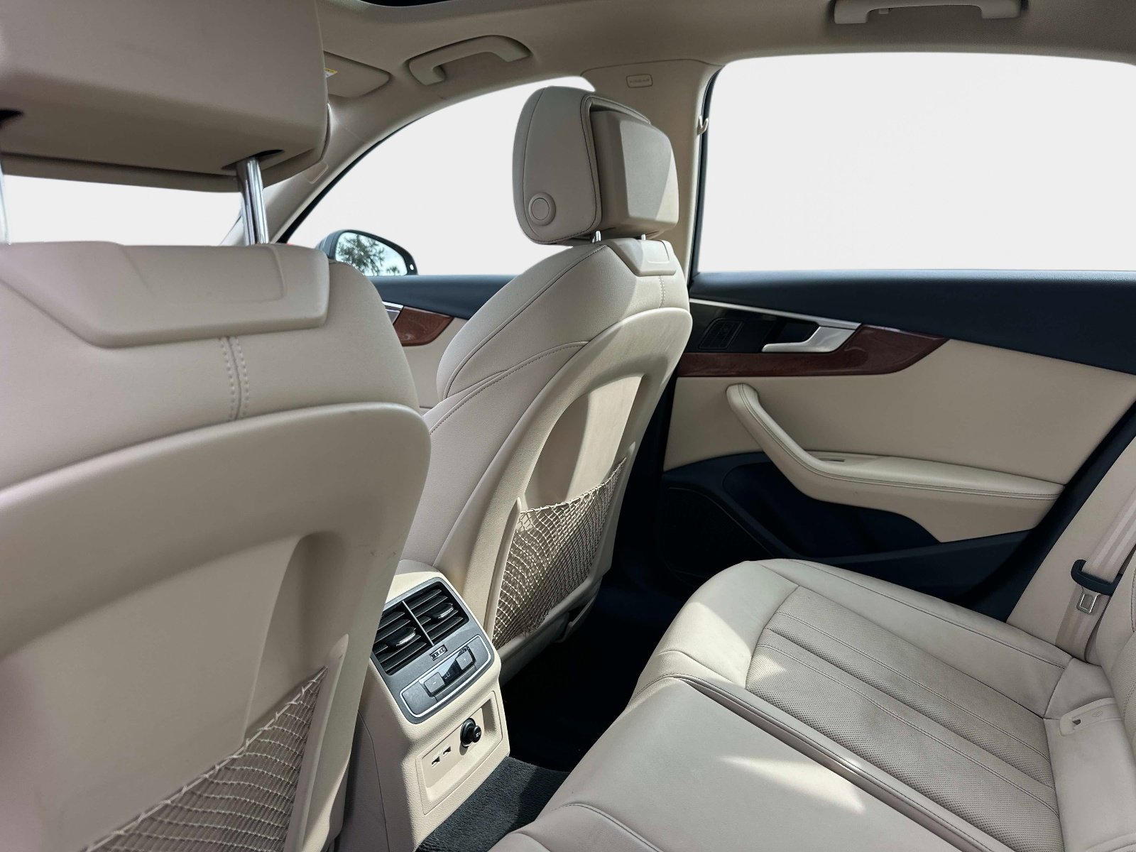 Used 2022 Audi A4 2.0T Premium Plus w/ Premium Plus Package image 15