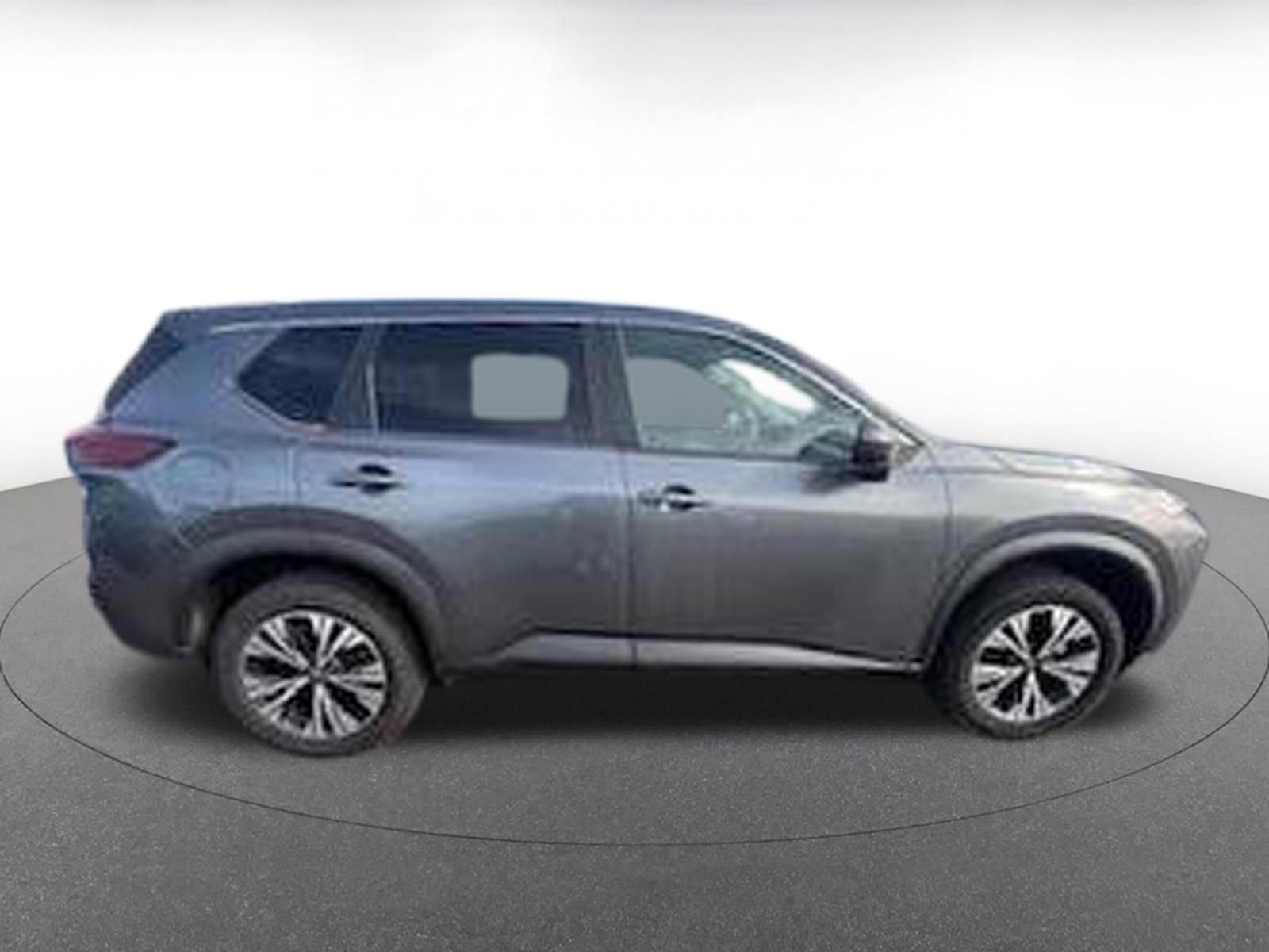 Used 2023 Nissan Rogue SV AWD/4WD image 9