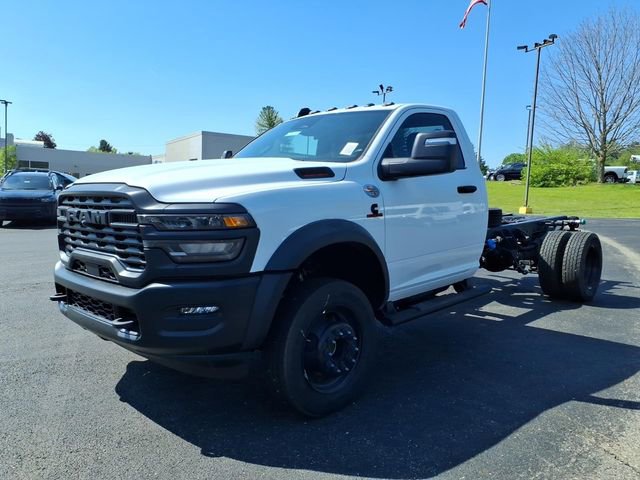 New 2026 RAM 5500 Tradesman AWD/4WD image 3