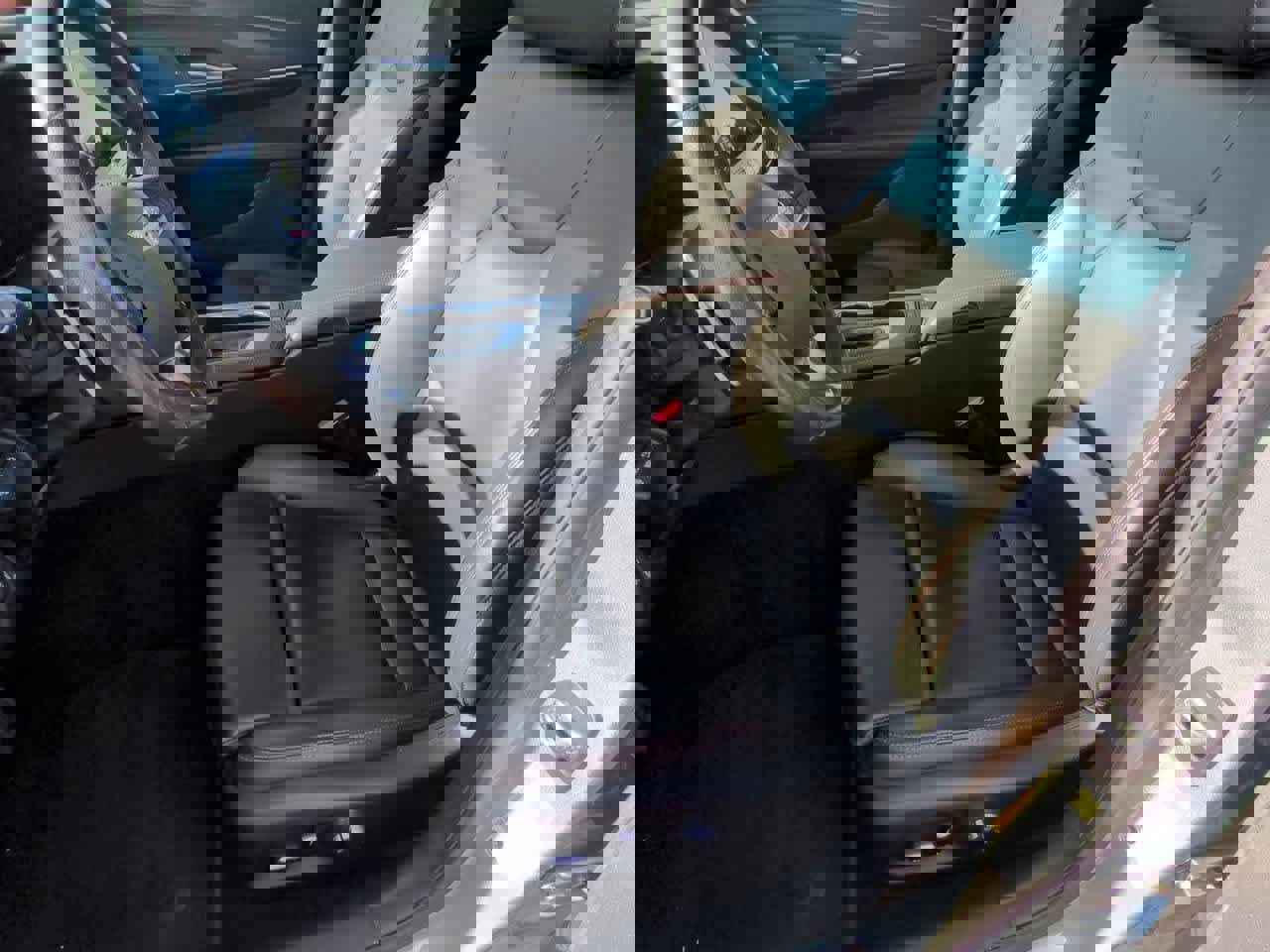 Used 2023 Cadillac CT4 Sport w/ Technology Package image 16