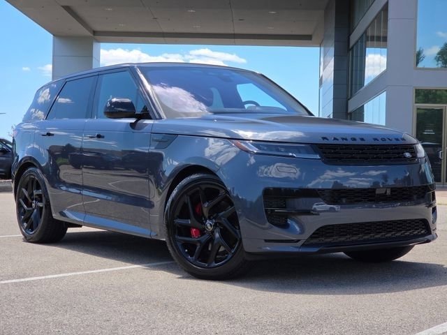 Used 2023 Land Rover Range Rover Sport SE Dynamic AWD/4WD image 2