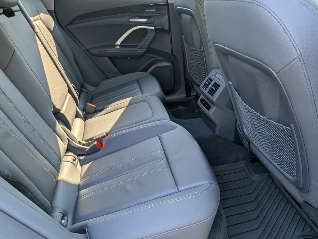 Used 2025 Audi Q5 Premium w/ Premium Plus AWD/4WD image 33