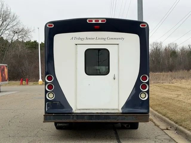 Used 2013 Ford E-350 and Econoline 350 Super Duty w/ Shuttle Bus Prep Pkg RWD image 19