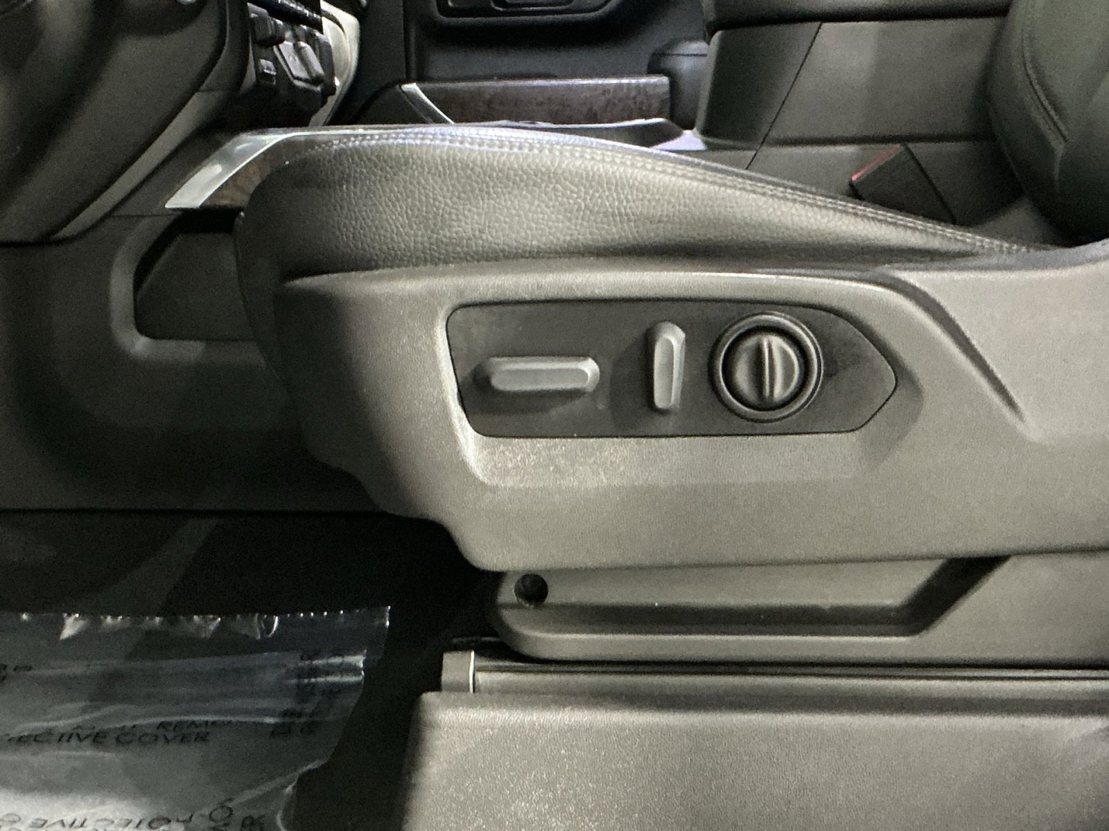 Used 2022 GMC Sierra 3500 Denali AWD/4WD image 15