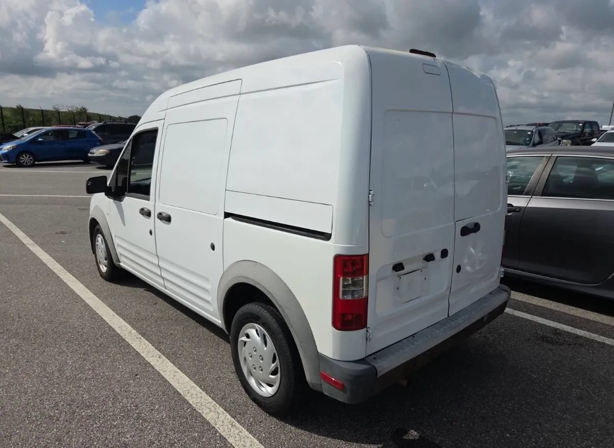 Used 2013 Ford Transit Connect XL FWD image 2