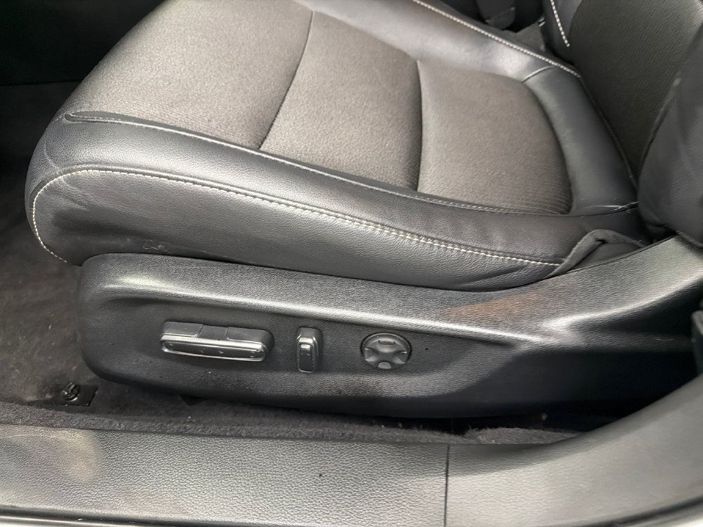 Used 2019 Honda Accord Sport image 10
