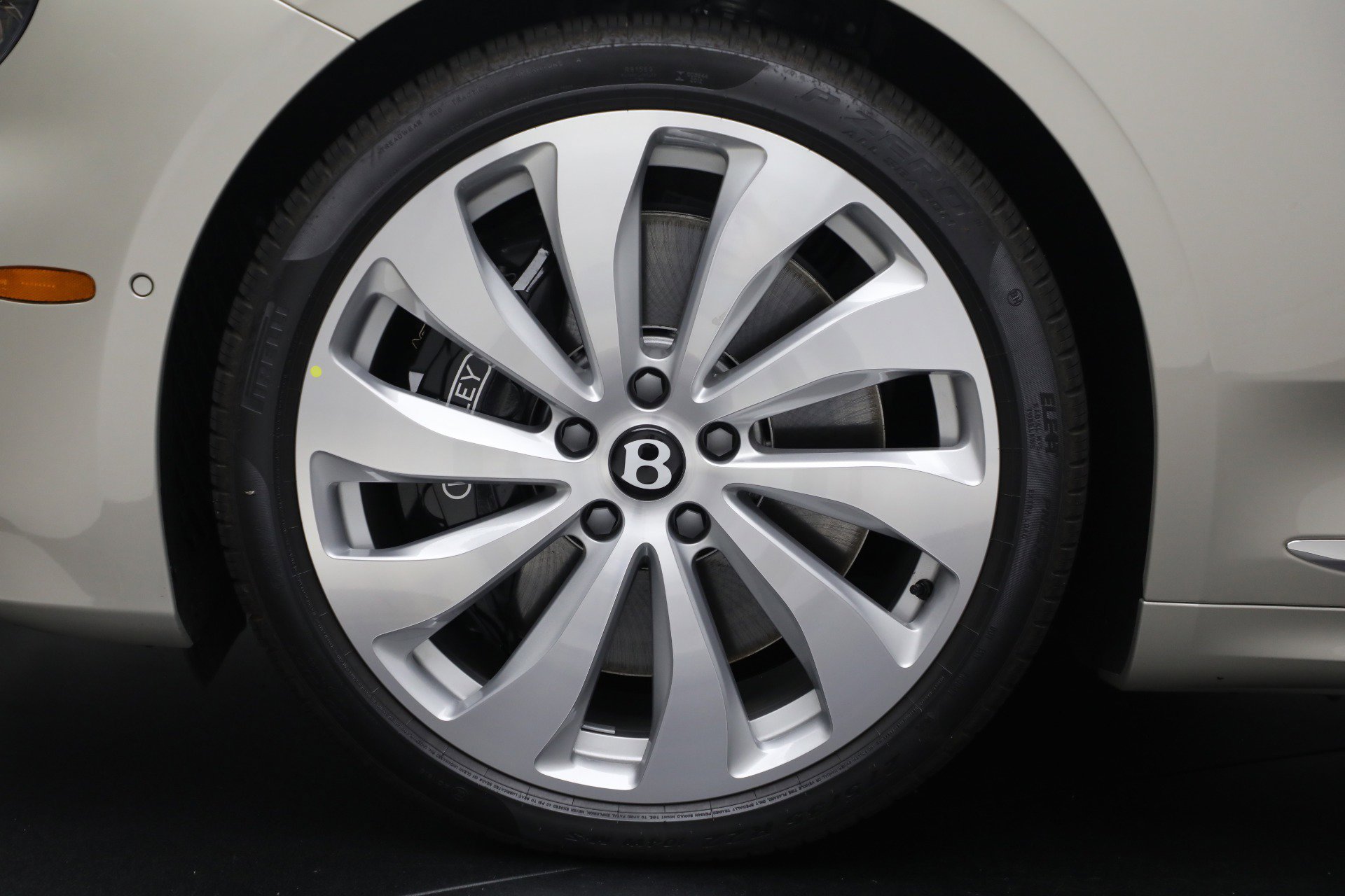 New 2026 Bentley Continental GTC AWD/4WD image 19