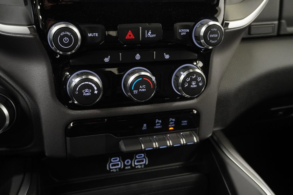 New 2026 RAM 1500 Big Horn w/ Night Edition AWD/4WD image 22