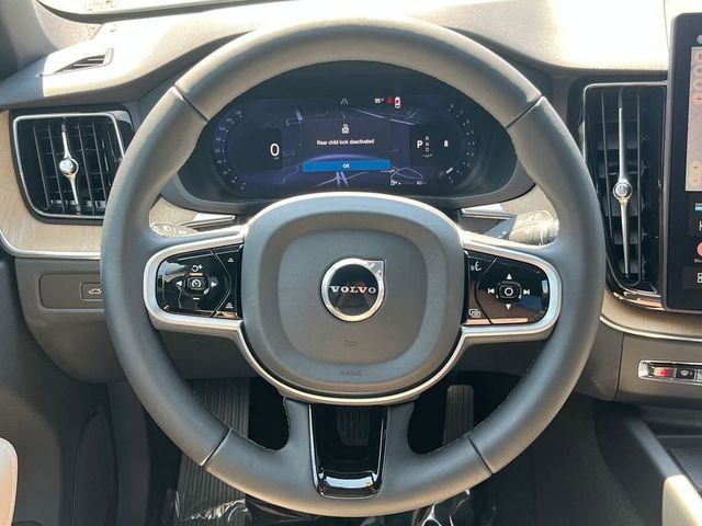 Used 2026 Volvo XC60 B5 Plus w/ Protection Package Premier image 19